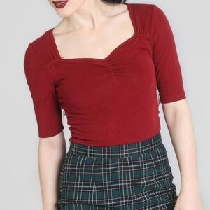 Hell Bunny Philippa Top In Burgundy